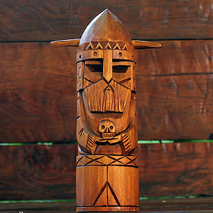 Кумир Чернобога 20 см - купить деревянный кумир бога тьмы и трансформации