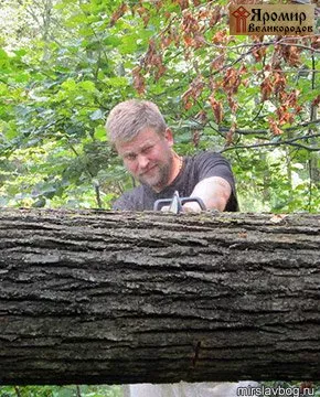 Яромир Великородов в своей мастерской