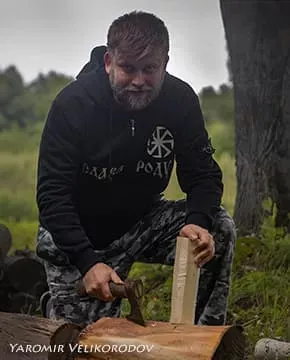 Яромир Великородов — мастер по созданию кумиров славянских богов