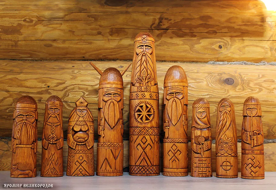Традиционные Чуры Славянских Богов из натурального дерева ручной работы для Красного Кута - Домовичок, Купало, Берегиня, Велес, Род, Чур, Макошь, Хорс, Лель