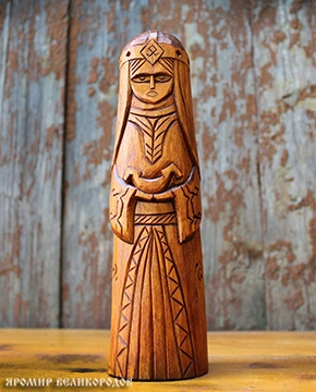 Кумир Богини Мать Сыра Земля 20 см из натурального дерева