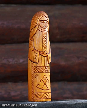 Кумир Богини Рожаны 30 см, детальная работа, проработка лица славянской богини семьи из натурального дерева