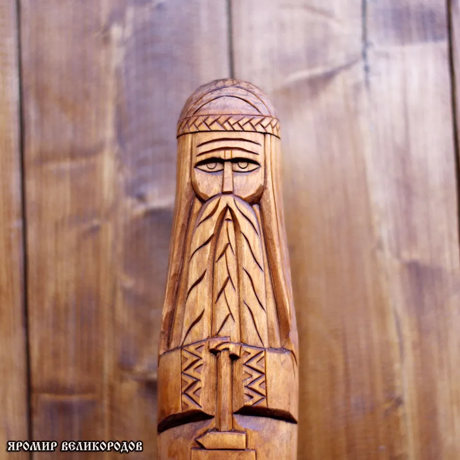 Сварог - славянский бог-кузнец, небесный мастер, творец мира.