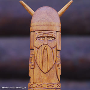 Кумир Велеса 20 см - купить деревянный кумир бога мудрости и богатства